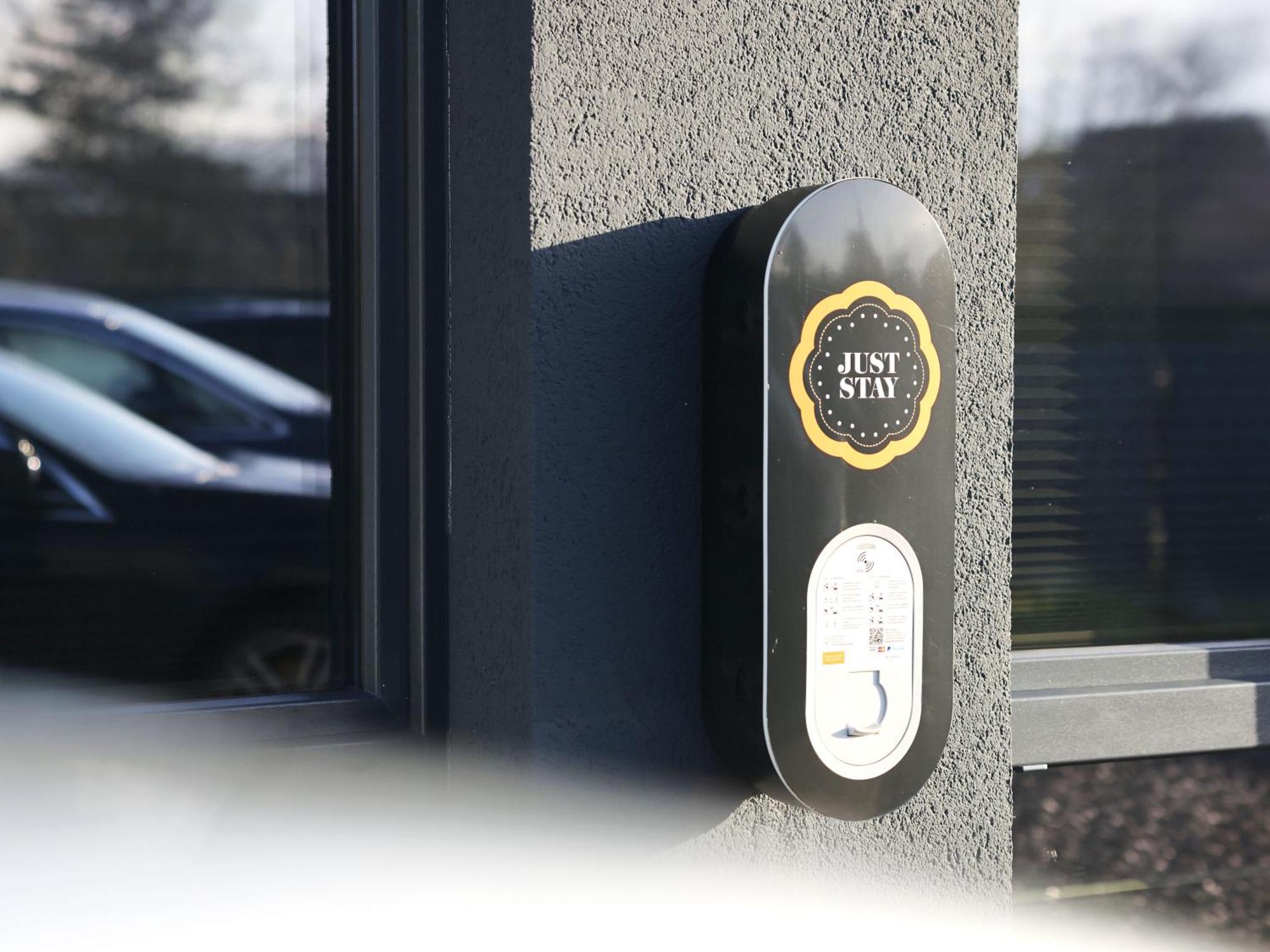 Juststay Grevenbroich Hotel & Apartments Exterior foto